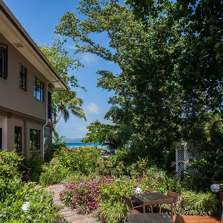 Le Repaire - Boutique Hotel & Restaurant-3